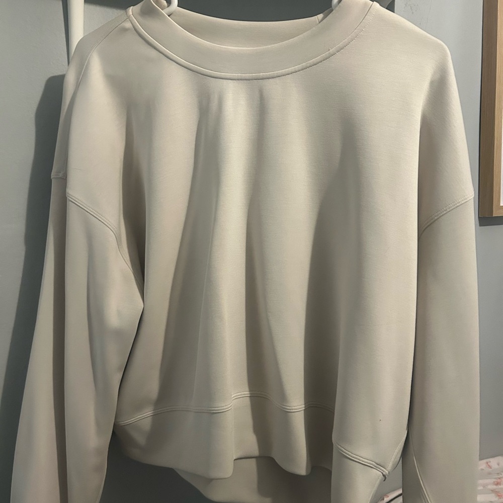 Lululemon Athletica Cream Sweatshirt - Picture 2 of 3